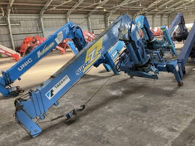 TADANO CRANE