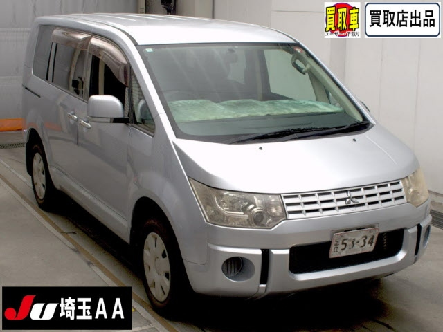 MITSUBISHI DELICA D5