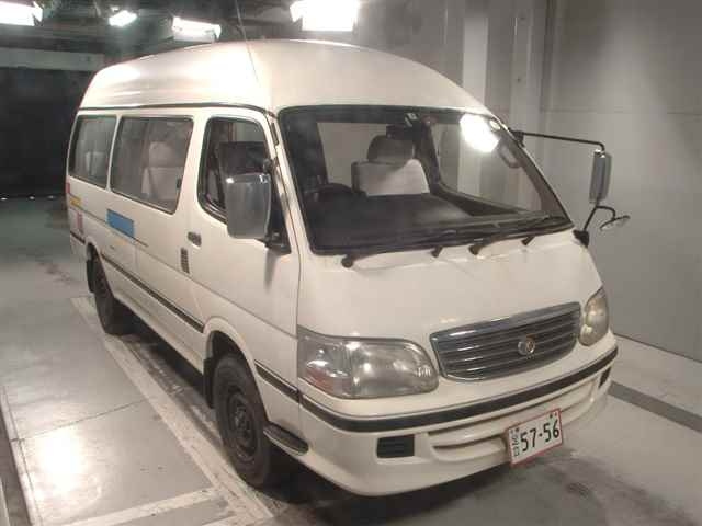 TOYOTA HIACE