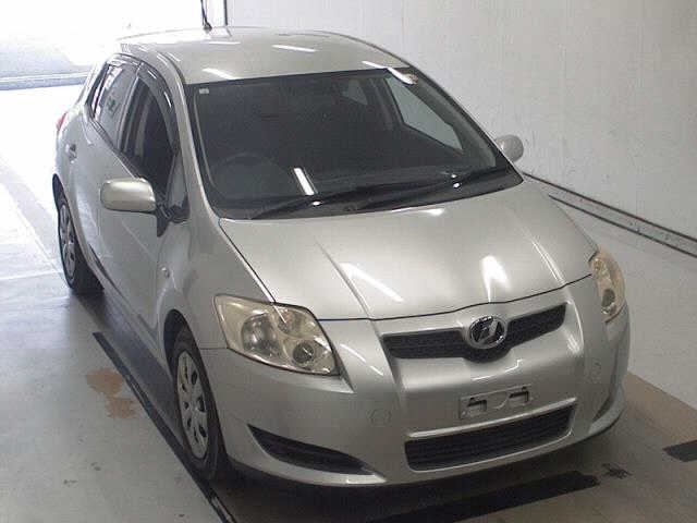 TOYOTA AURIS
