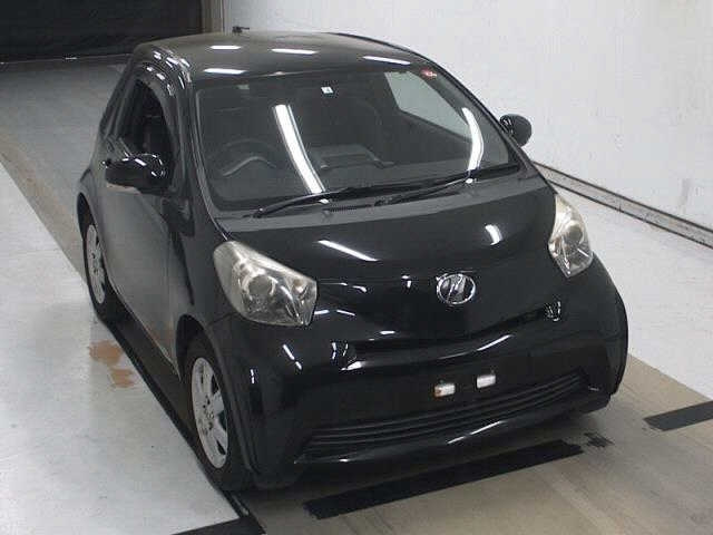 TOYOTA IQ