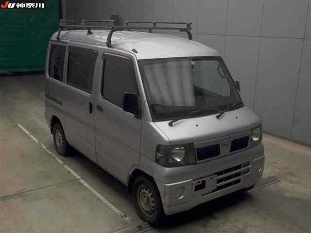 NISSAN CLIPPER VAN