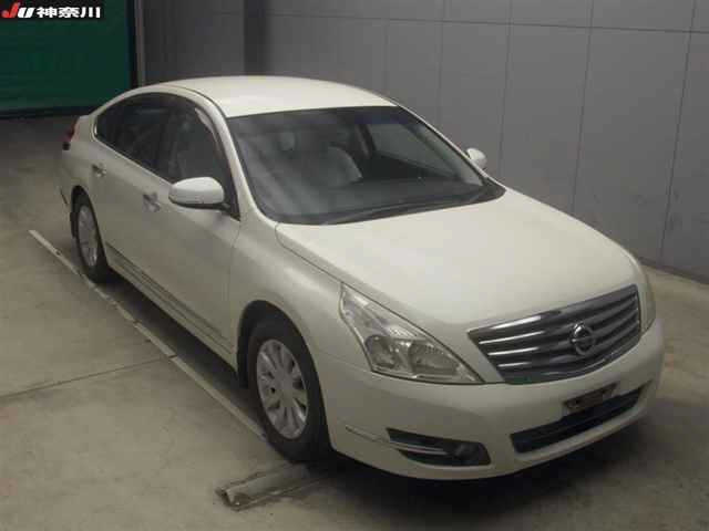 NISSAN TEANA