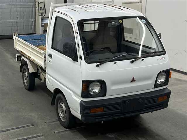 MITSUBISHI MINICAB TRUCK