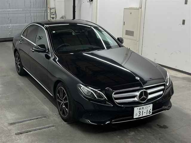 MERCEDES BENZ E CLASS