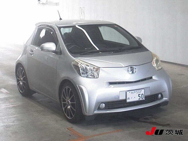 TOYOTA IQ