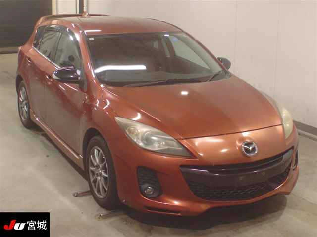 MAZDA AXELA