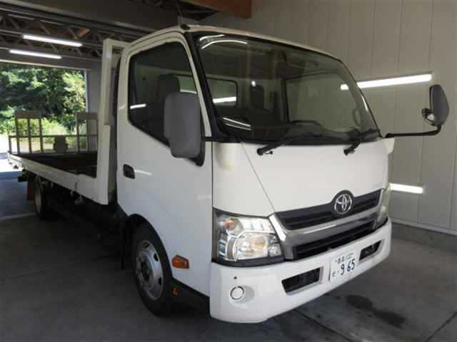 TOYOTA DYNA
