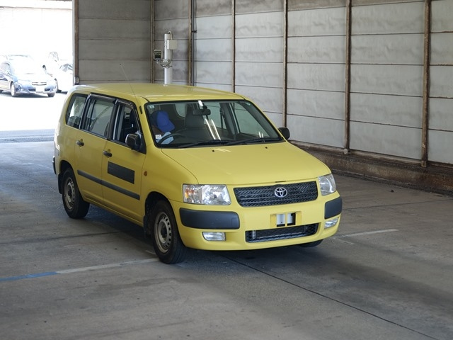 TOYOTA SUCCEED