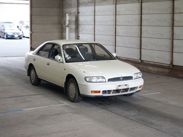NISSAN BLUEBIRD
