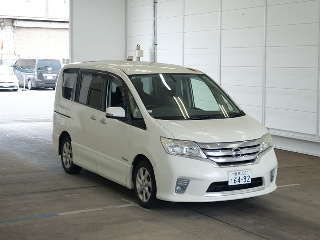 NISSAN SERENA