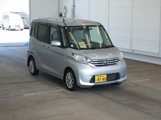 NISSAN DAYZ ROOX