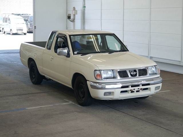 NISSAN DATSUN PICKUP