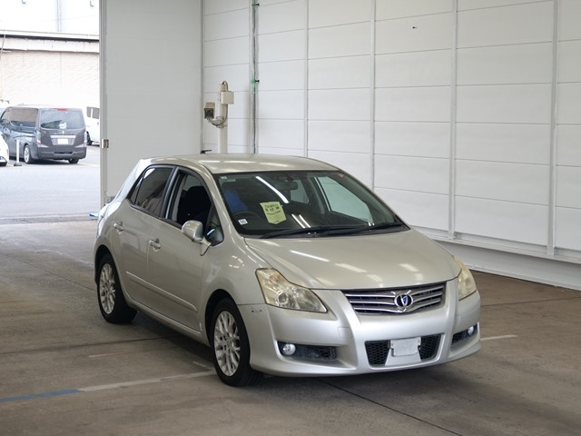TOYOTA BLADE