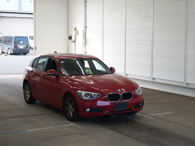 BMW 1 SERIES