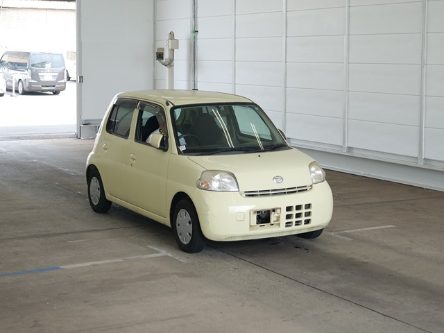 DAIHATSU ESSE
