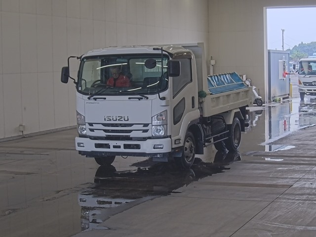 ISUZU FORWARD