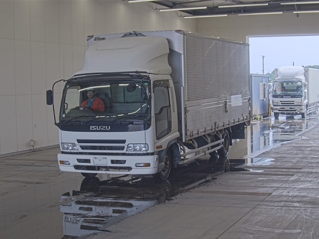ISUZU FORWARD