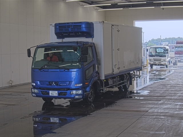 MITSUBISHI FUSO FIGHTER