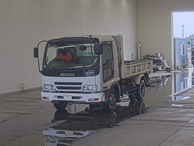 ISUZU FORWARD