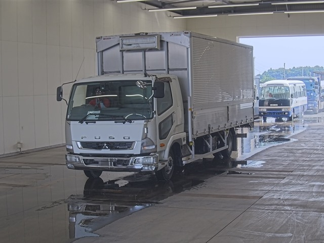 MITSUBISHI FUSO FIGHTER