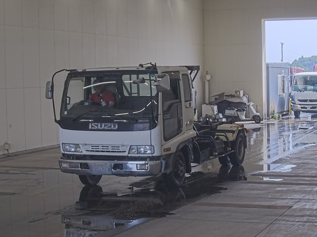 ISUZU FORWARD