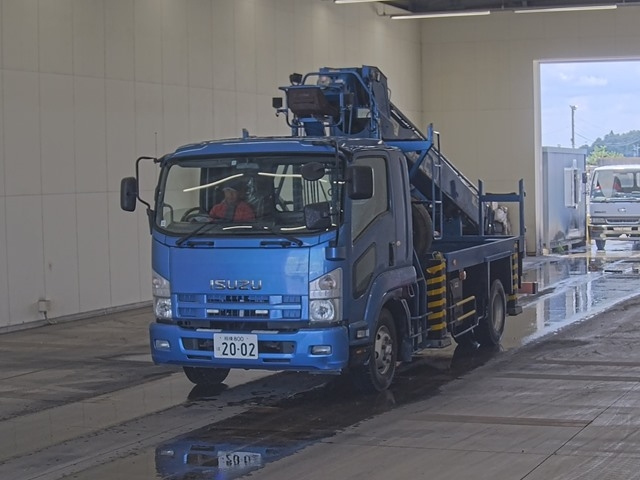 ISUZU FORWARD