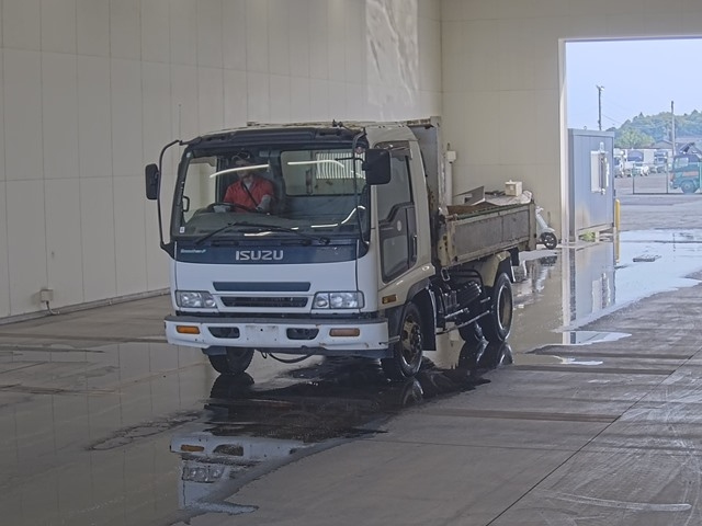ISUZU FORWARD