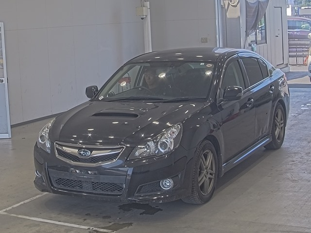 SUBARU LEGACY B4