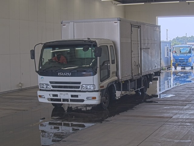 ISUZU FORWARD