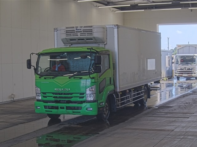 ISUZU FORWARD
