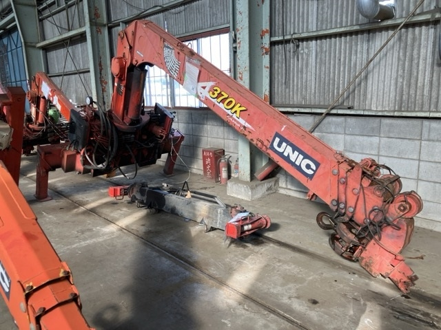 OTHERS UNIC CRANE