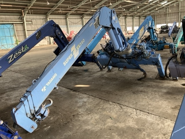 TADANO CRANE