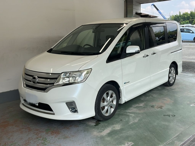 NISSAN SERENA