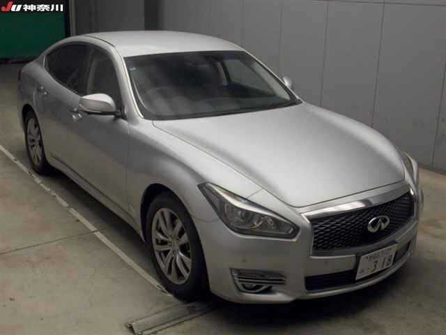 NISSAN FUGA