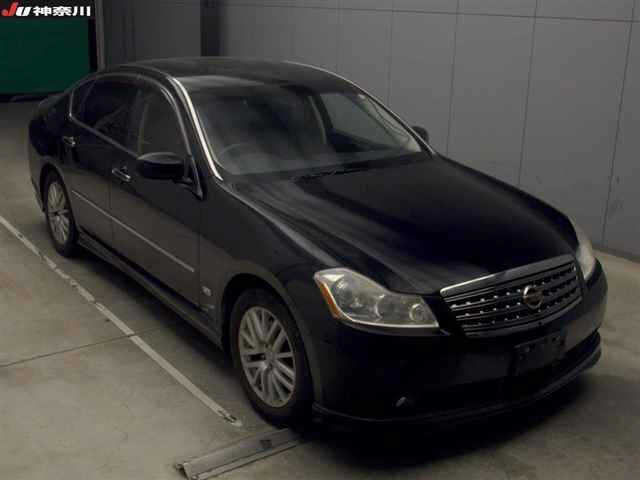 NISSAN FUGA