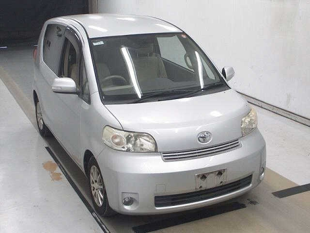 TOYOTA PORTE