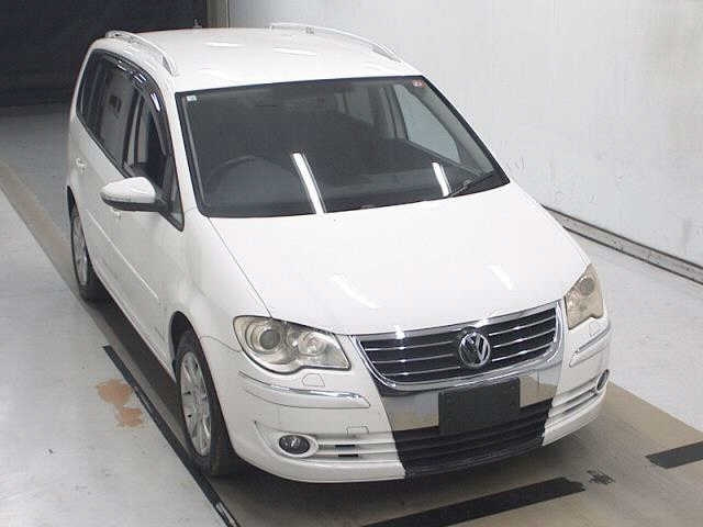 VOLKSWAGEN GOLF TOURAN