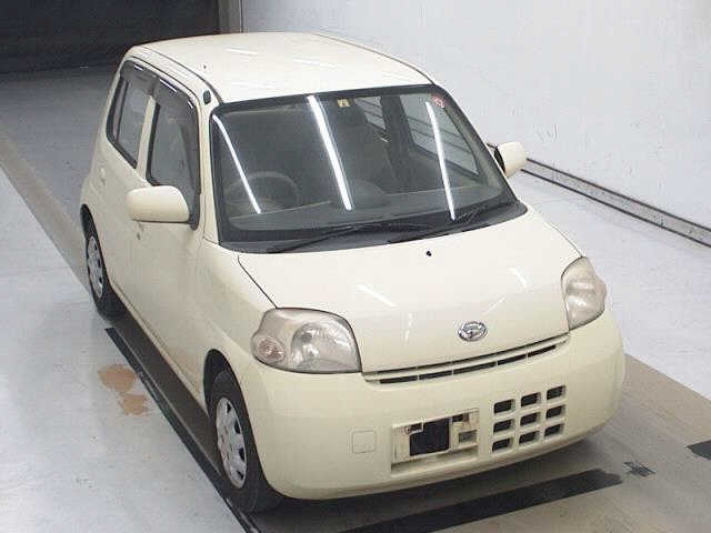 DAIHATSU ESSE