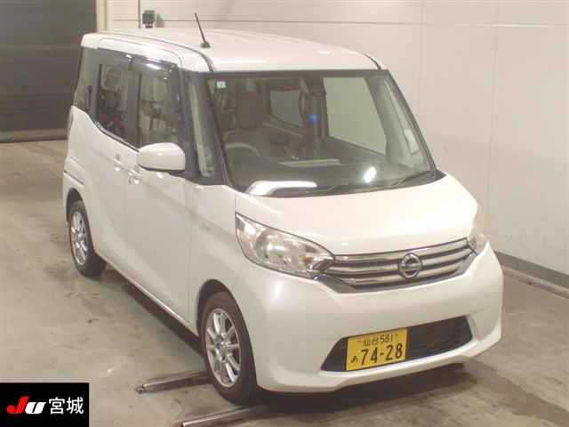 NISSAN DAYZ ROOX