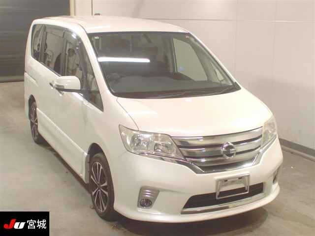 NISSAN SERENA