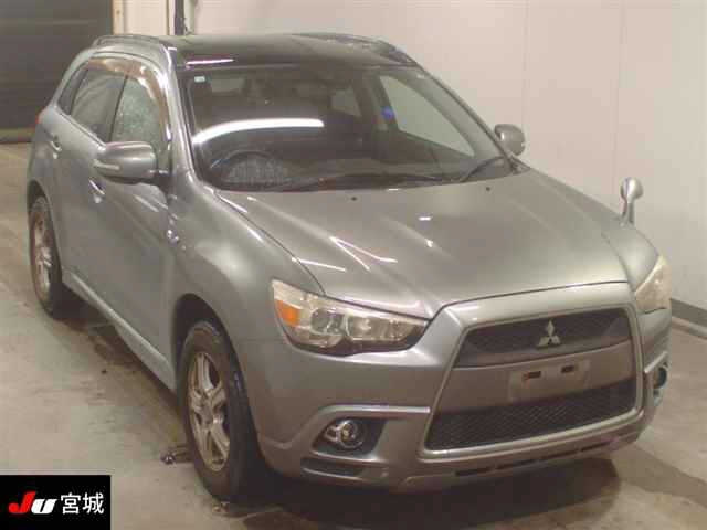 MITSUBISHI RVR