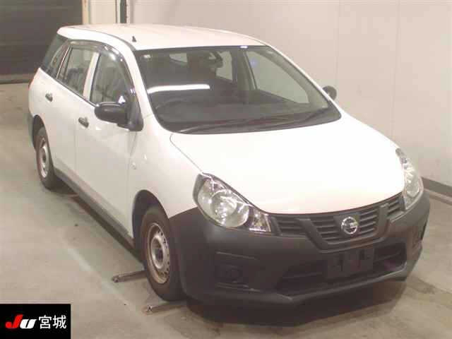 NISSAN AD