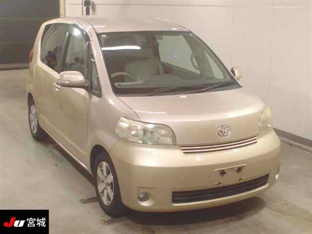 TOYOTA PORTE