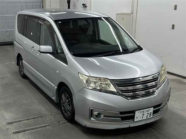 NISSAN SERENA