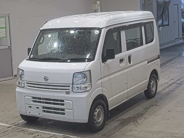 NISSAN CLIPPER VAN