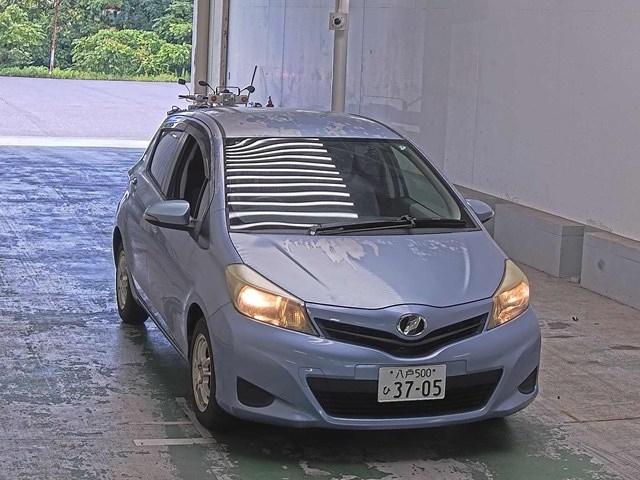 TOYOTA VITZ