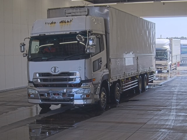 NISSAN QUON