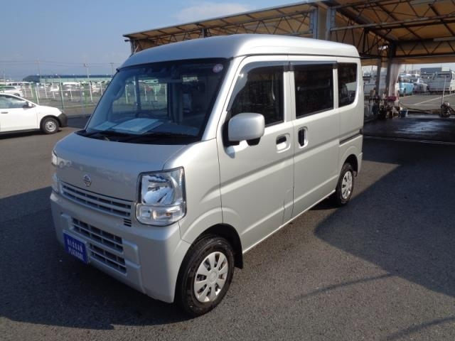 NISSAN CLIPPER VAN