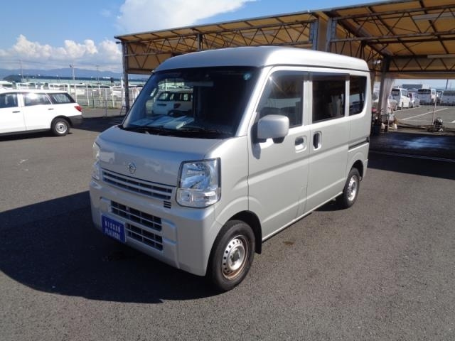 NISSAN CLIPPER VAN